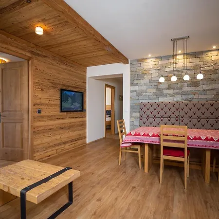 Luxapart Hotel 3*