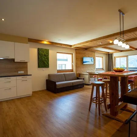 Luxapart Hotel Ladis