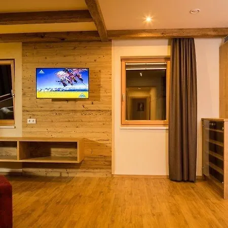 Luxapart Hotel Ladis