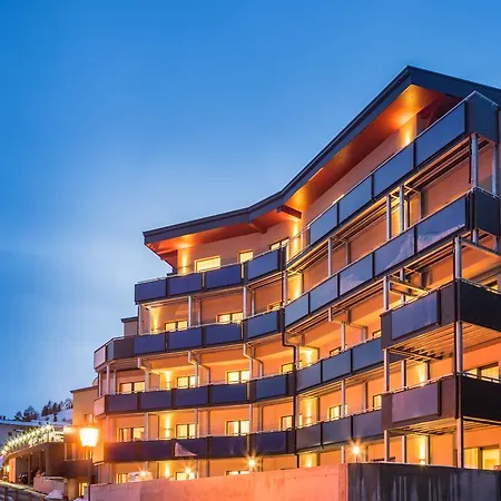 Hotel Luxapart 3*