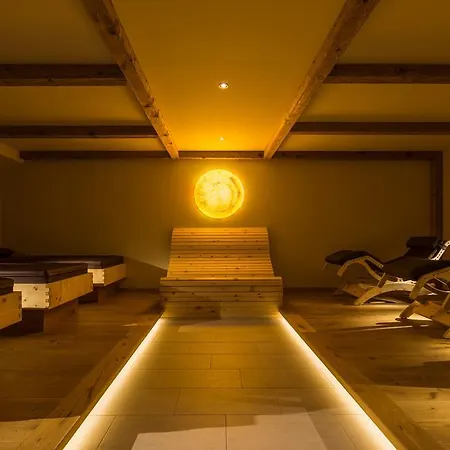 Hotel Luxapart 3*