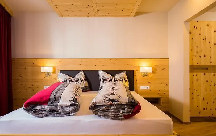 Luxapart Hotel Ladis